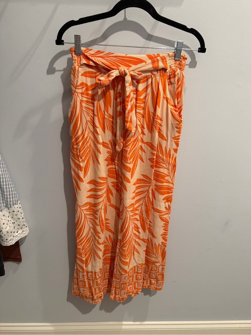 Angie Orange & Cream Tropical Print Cropped Pants